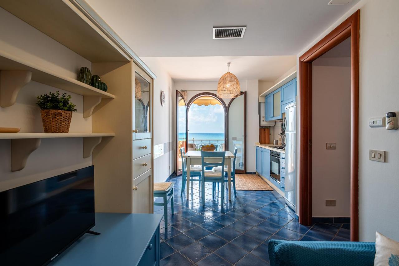 Residence L'Arcipelago Appartamenti Fronte Mare Con Ampio Balcone Capo dʼOrlando Εξωτερικό φωτογραφία